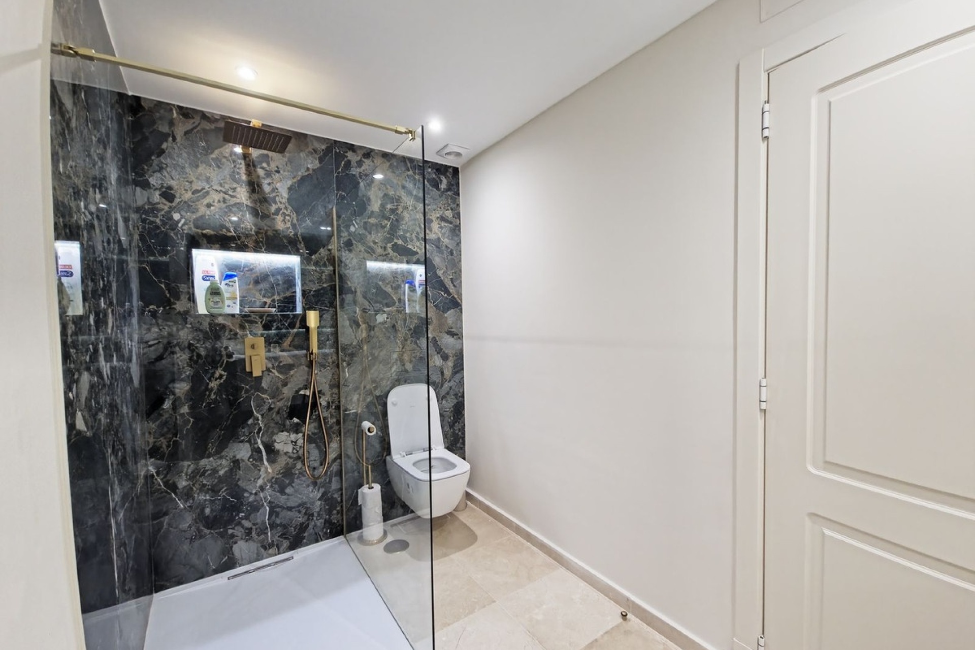 Resale - apartment - Benahavís - Benahavís Centro