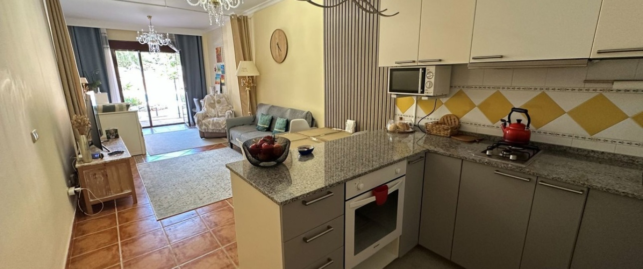 Resale - apartment - Benahavís - Benahavís Centro