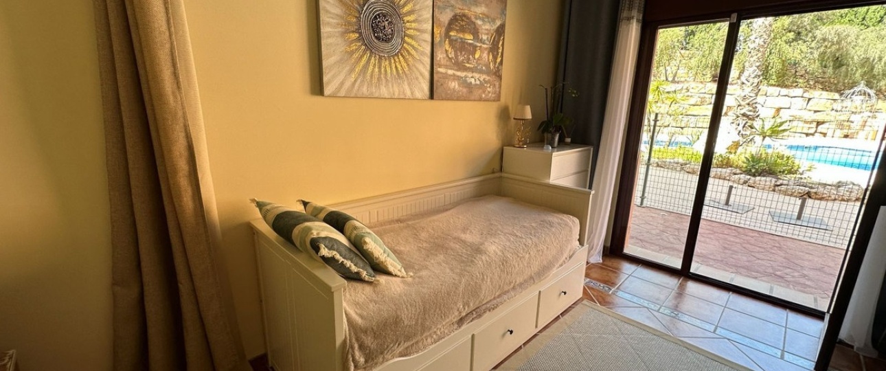 Resale - apartment - Benahavís - Benahavís Centro