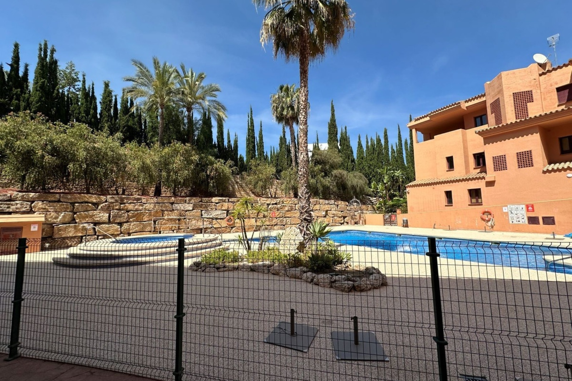 Resale - apartment - Benahavís - Benahavís Centro