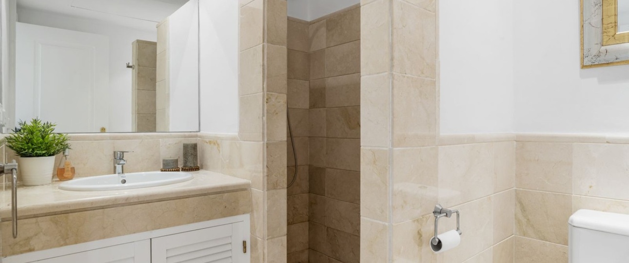 Resale - apartment - Benahavís - Benahavís Centro
