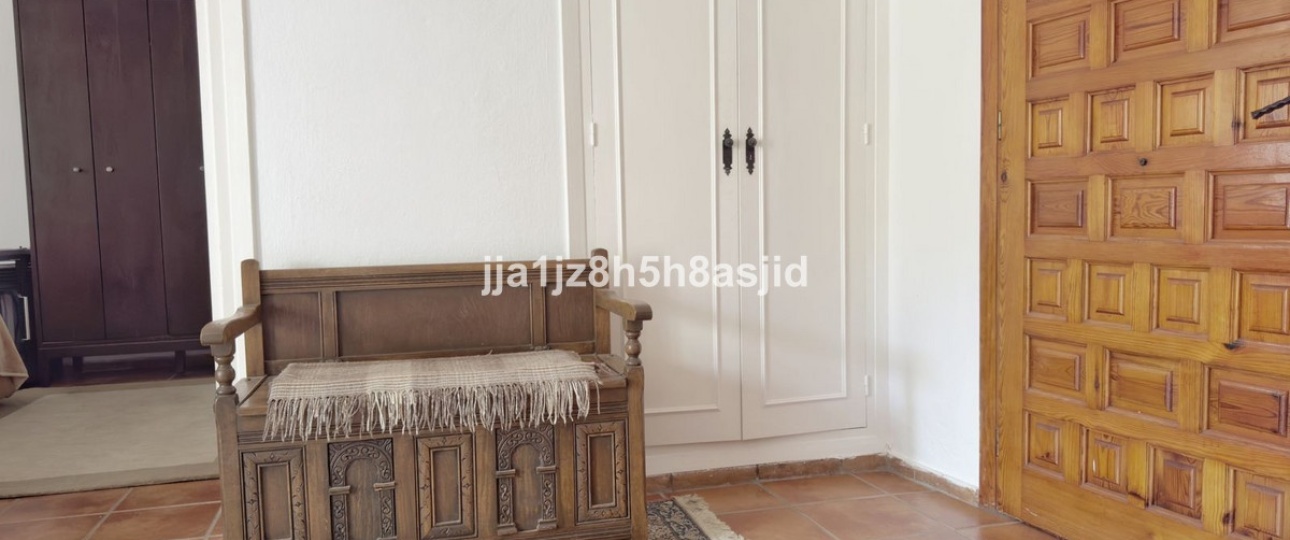 Resale - apartment - Benahavís - Benahavís Centro