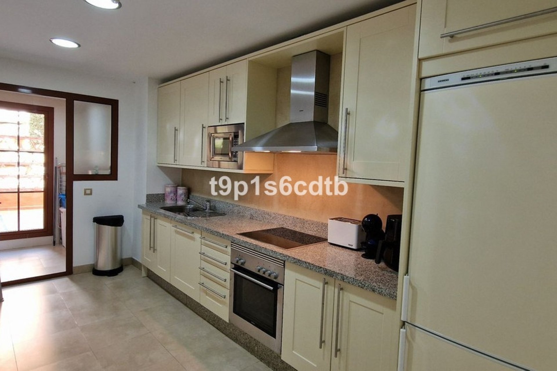 Resale - apartment - Benahavís - Benahavís Centro
