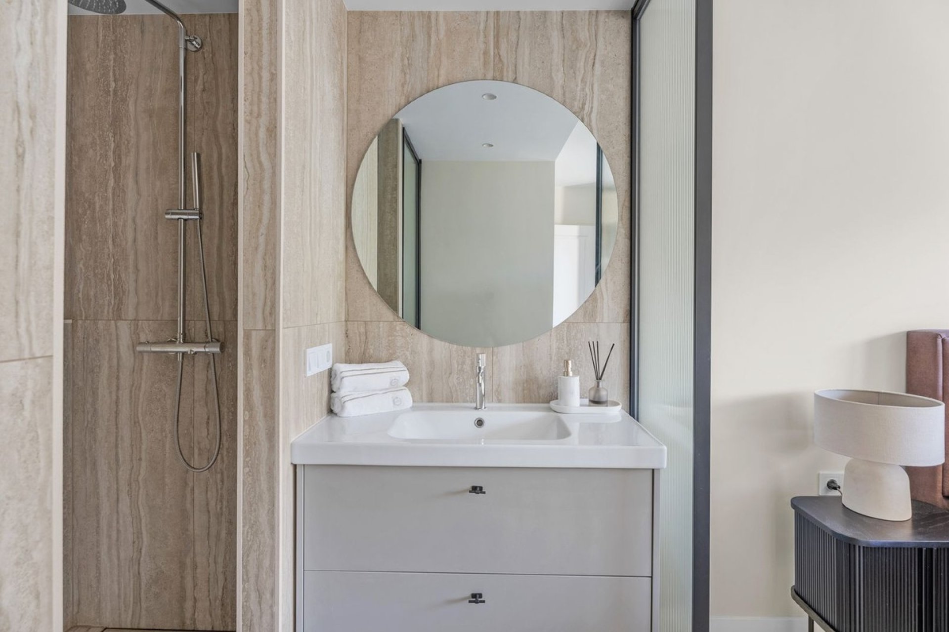 Resale - apartment - Benahavís - Benahavís Centro