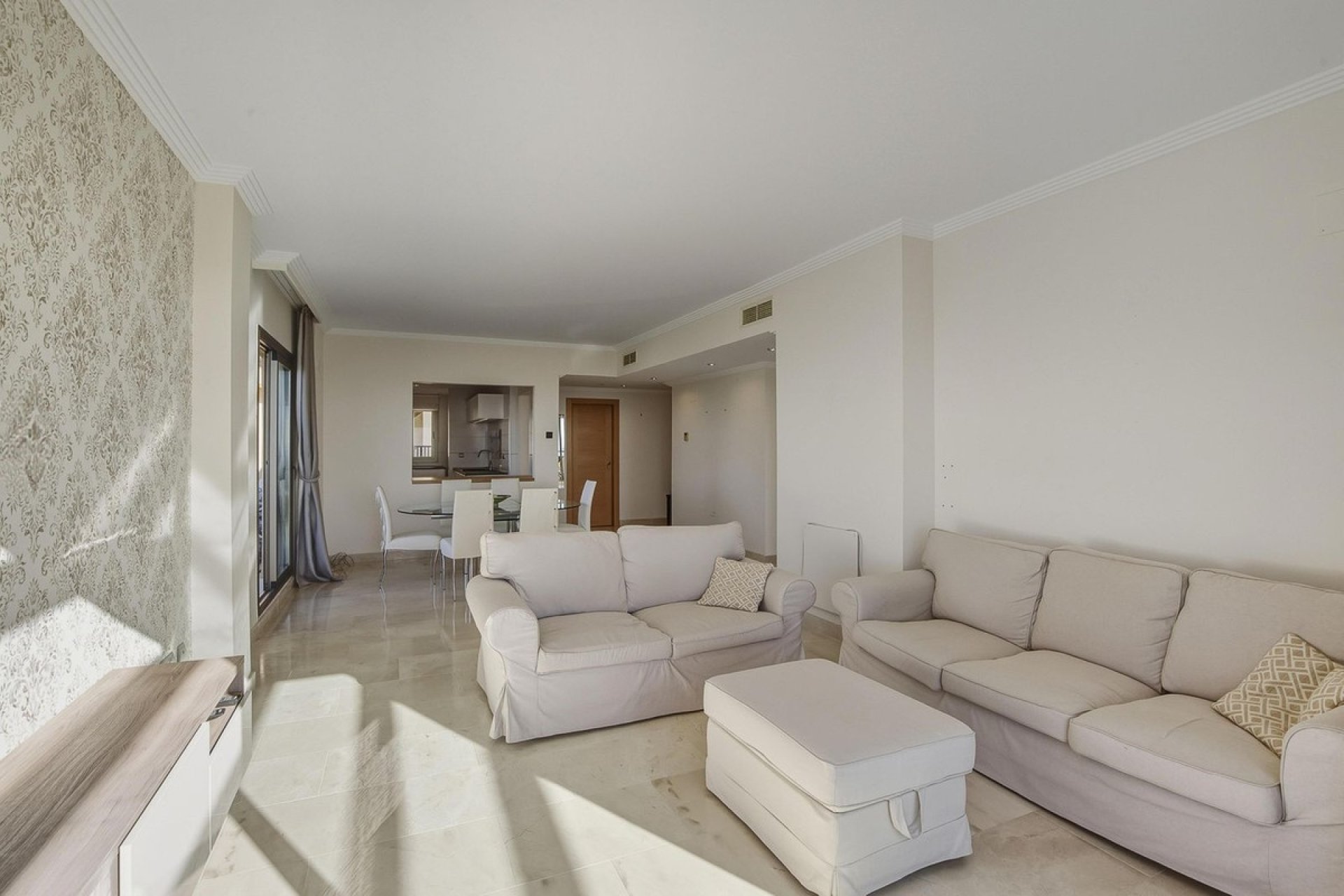 Resale - apartment - Benahavís - Benahavís Centro