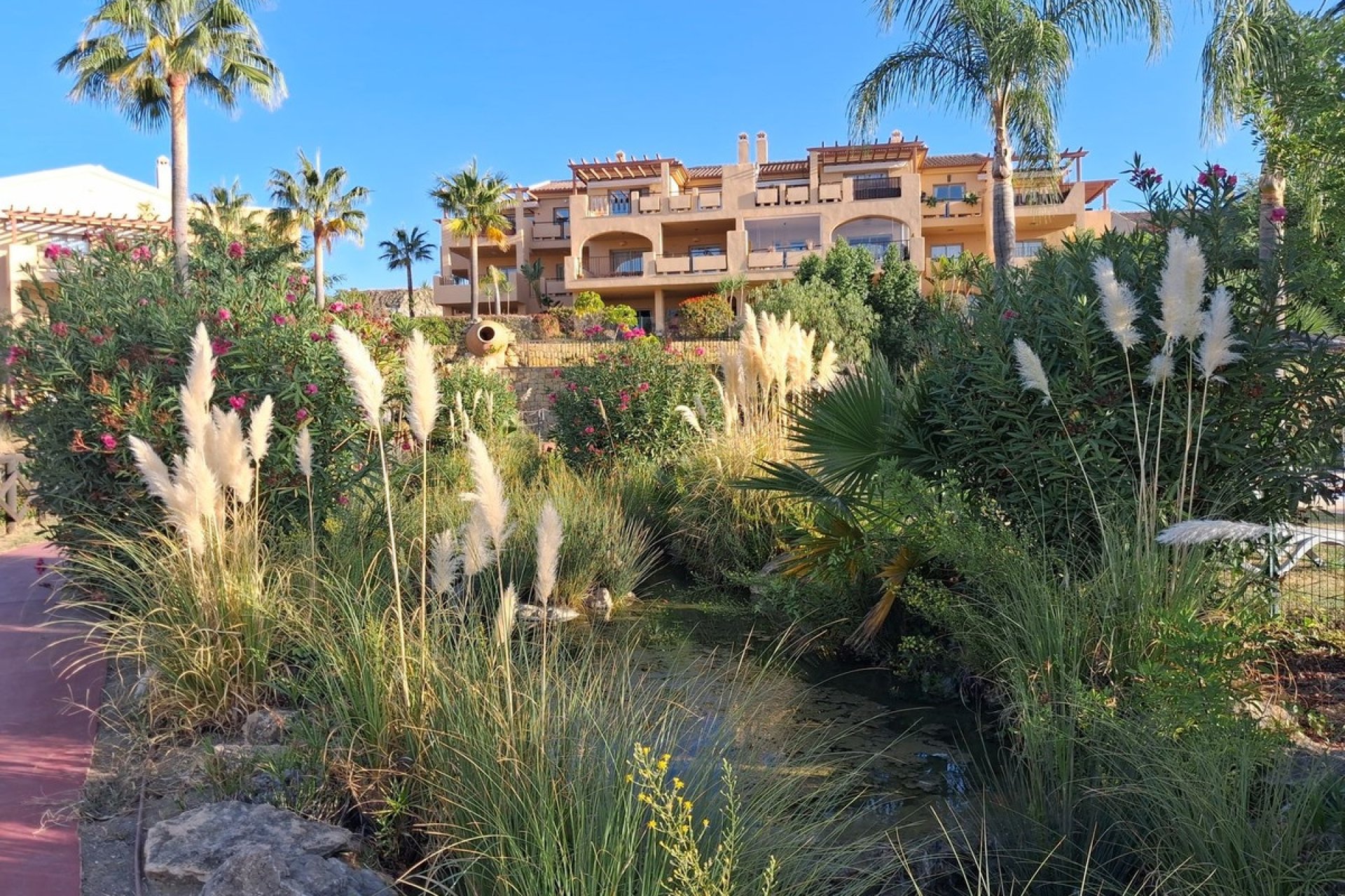 Resale - apartment - Benahavís - Benahavís Centro