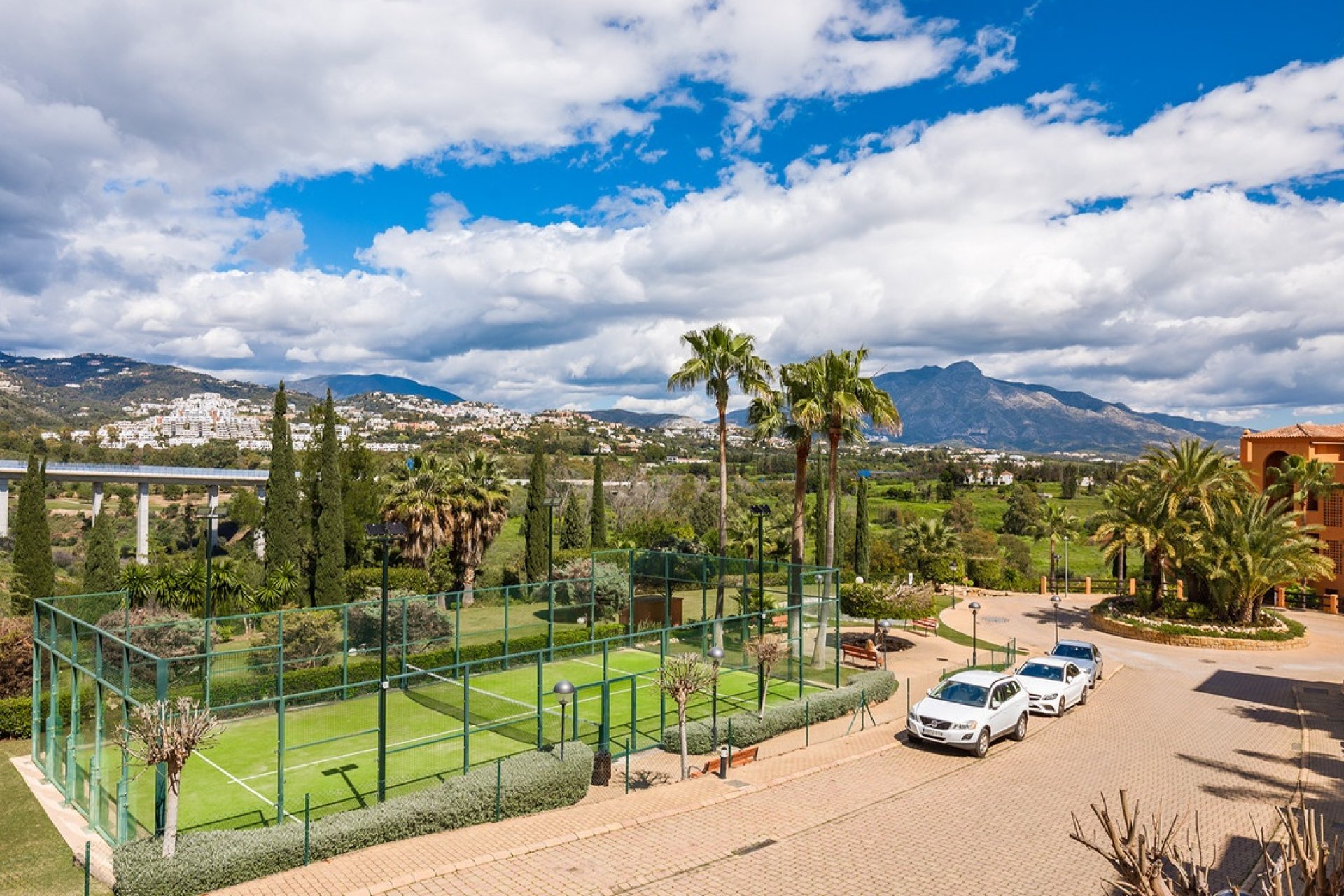 Resale - apartment - Benahavís - Benahavís Centro