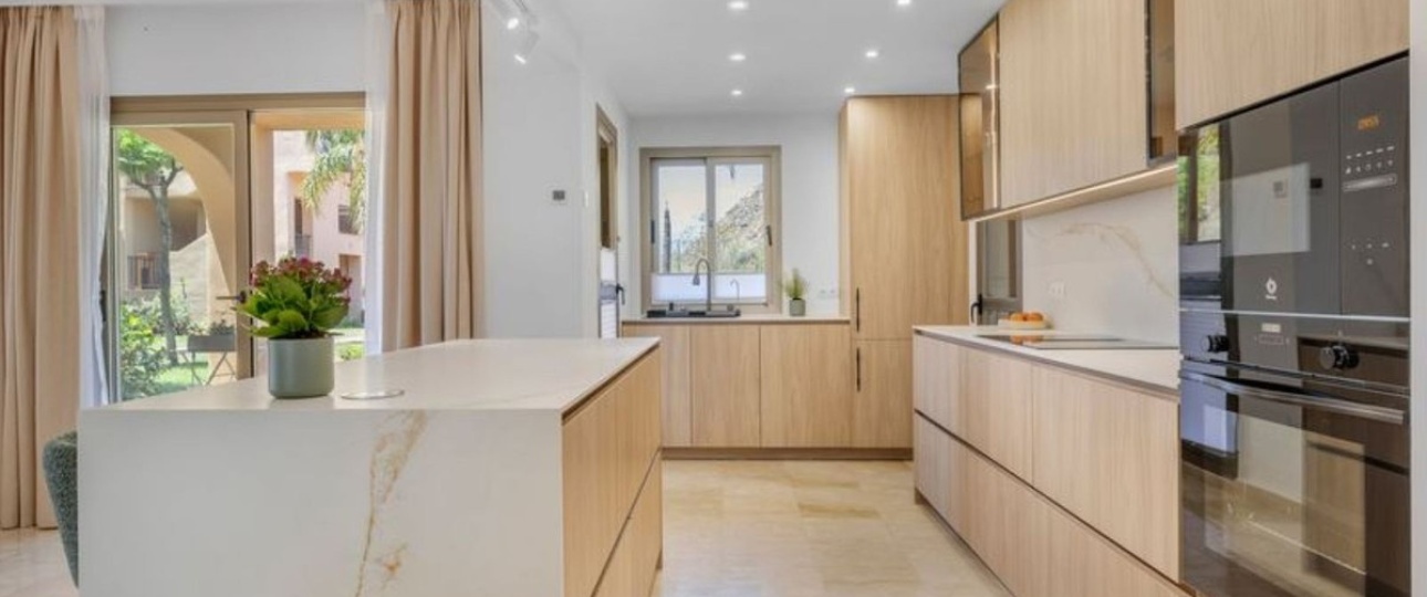 Resale - apartment - Benahavís - Benahavís Centro