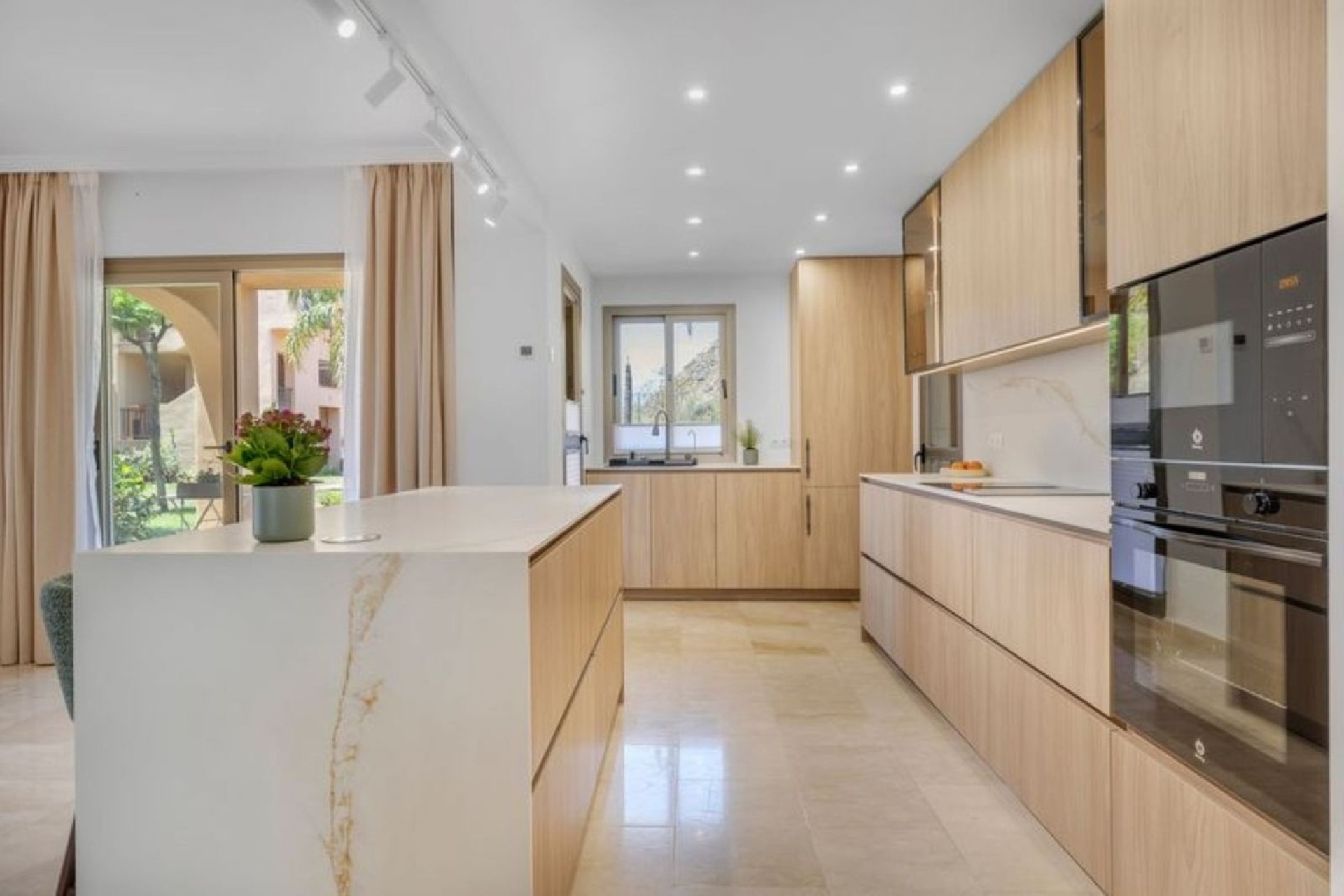 Resale - apartment - Benahavís - Benahavís Centro