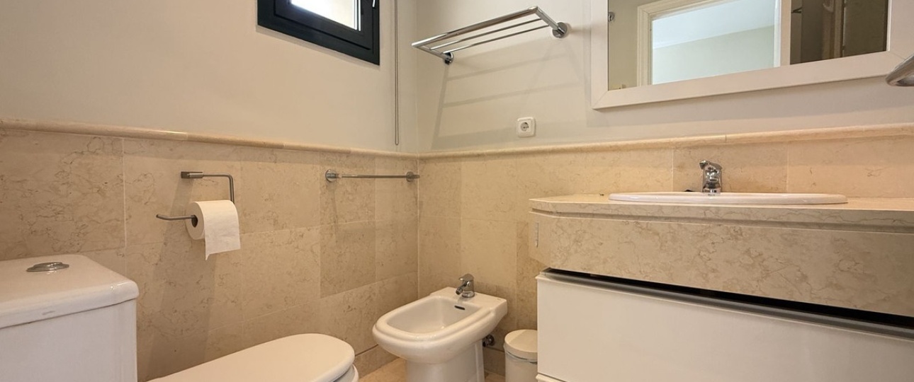 Resale - apartment - Benahavís - Benahavís Centro