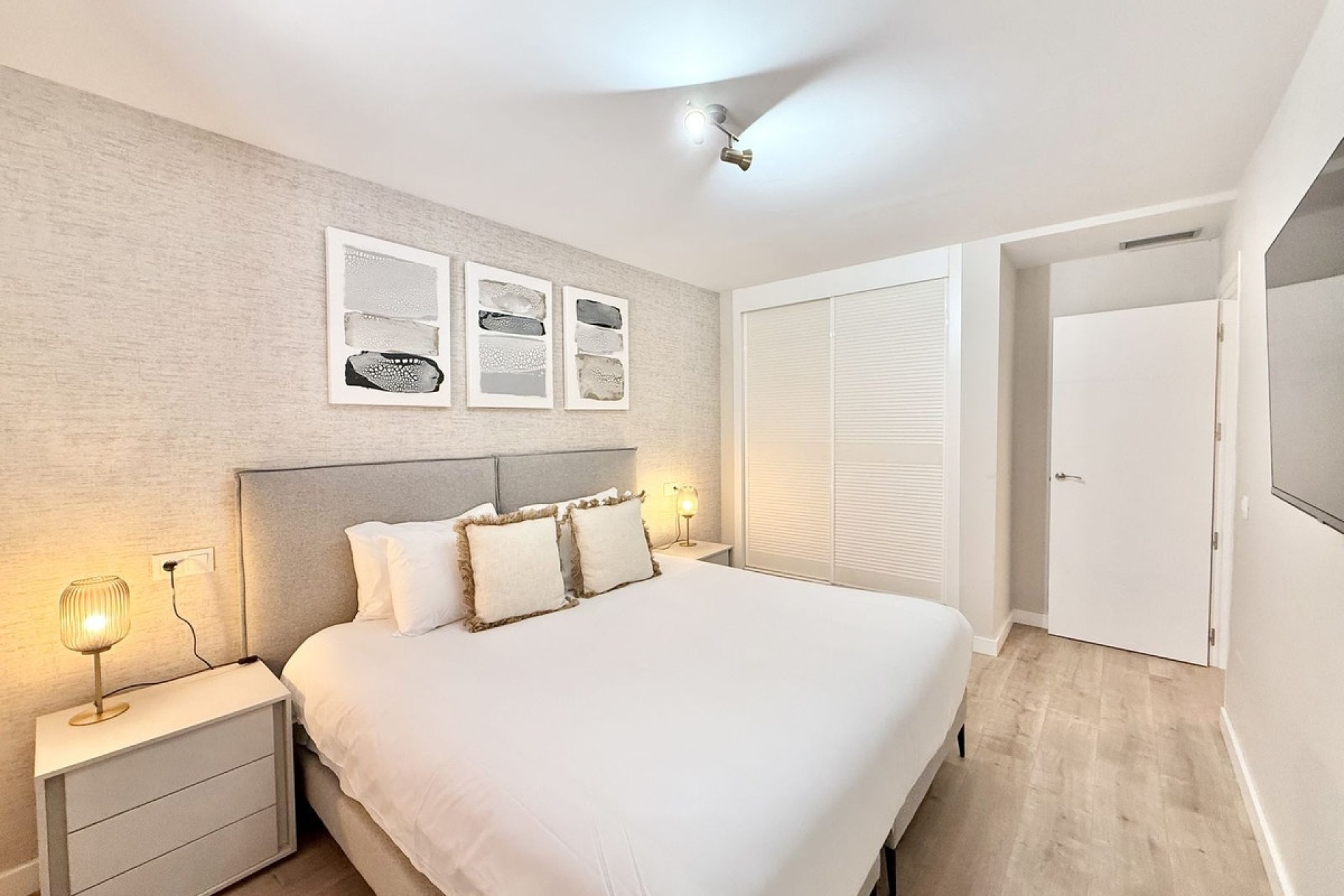 Resale - apartment - Benahavís - Benahavís Centro