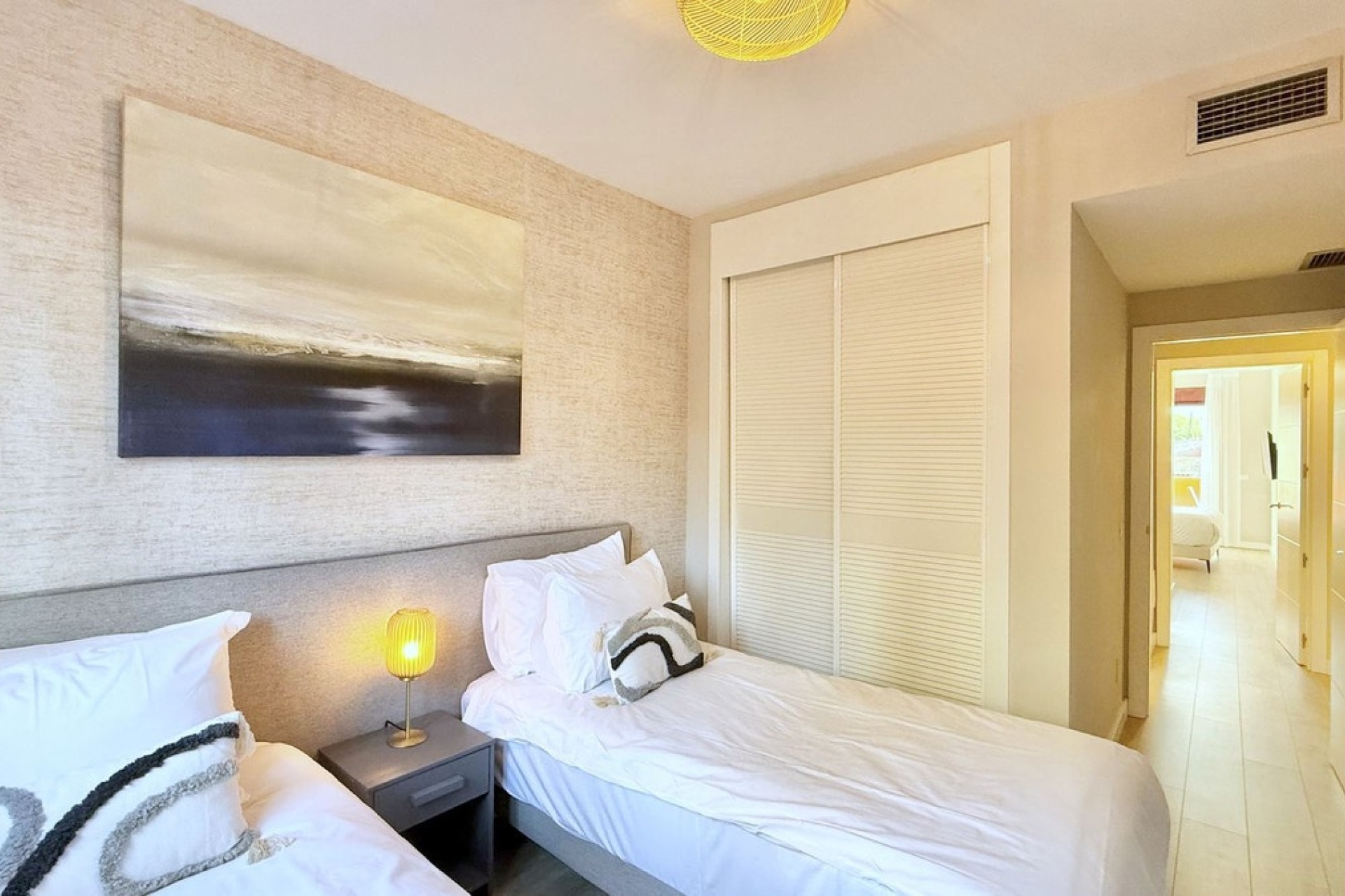 Resale - apartment - Benahavís - Benahavís Centro