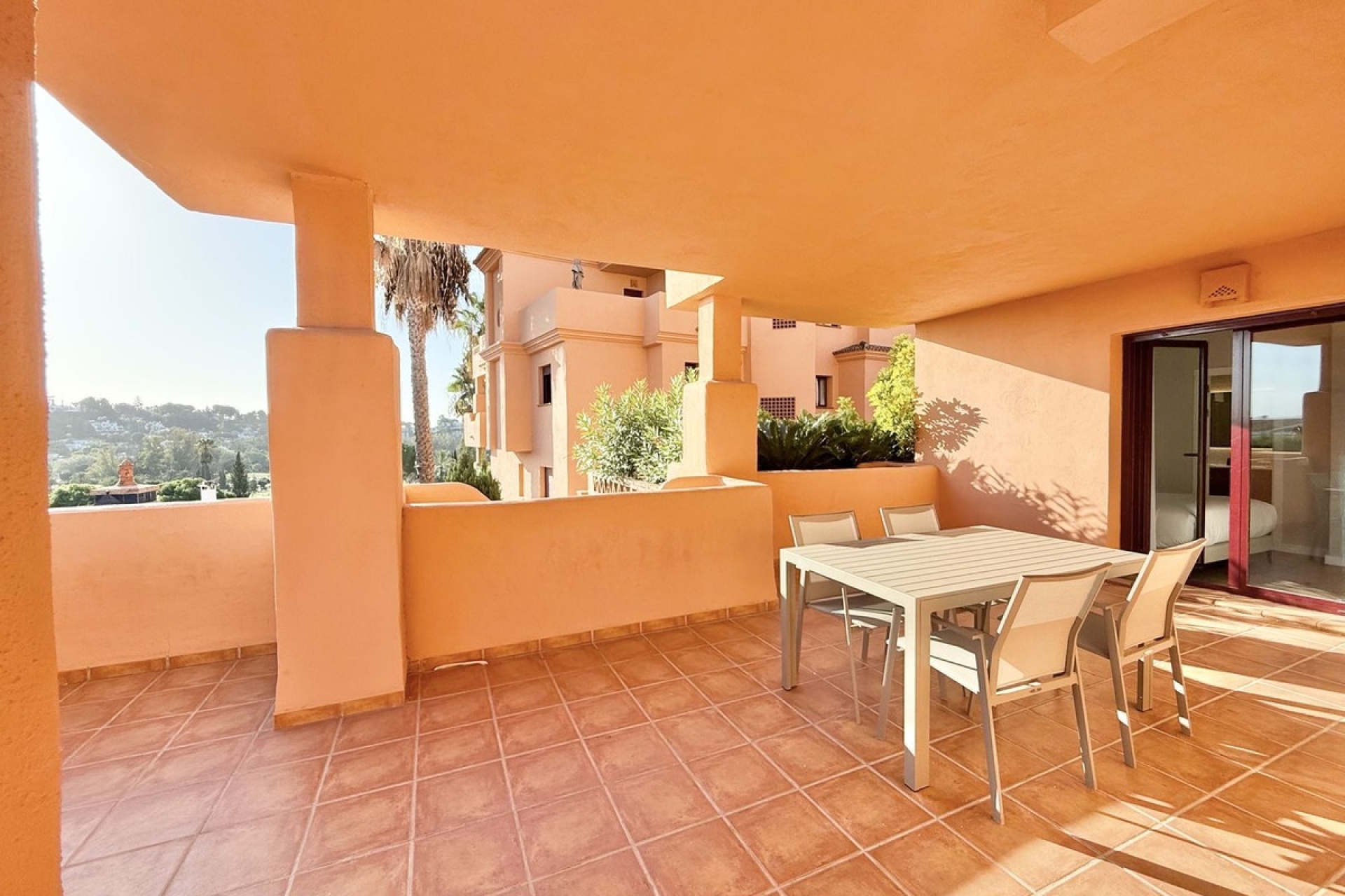 Resale - apartment - Benahavís - Benahavís Centro