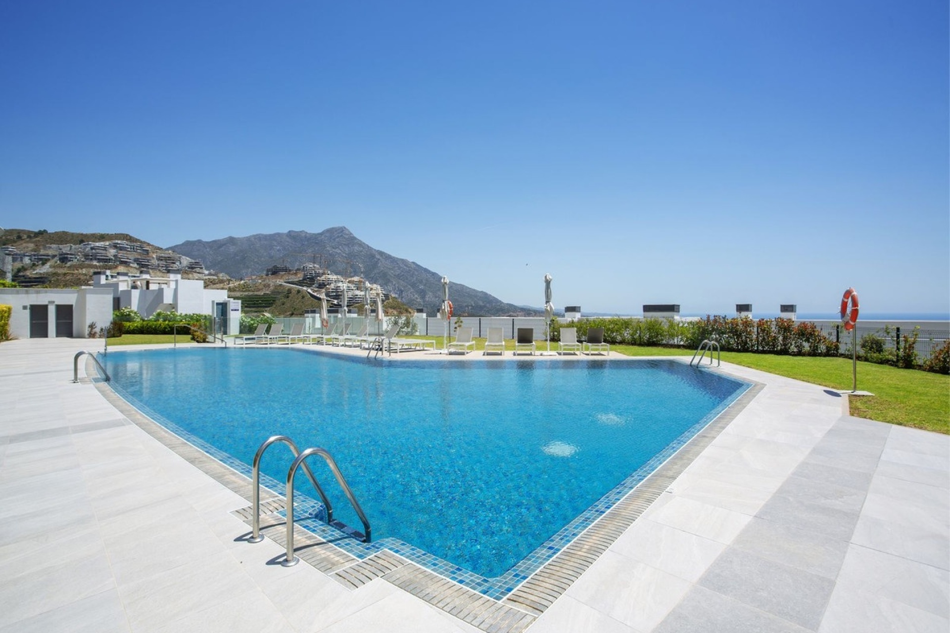Resale - apartment - Benahavís - Benahavís Centro