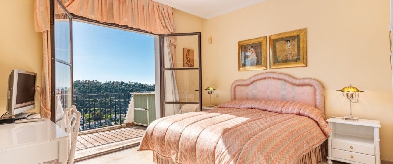 Resale - apartment - Benahavís - Benahavís Centro