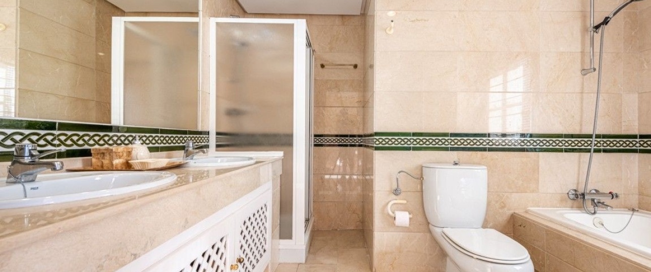 Resale - apartment - Benahavís - Benahavís Centro