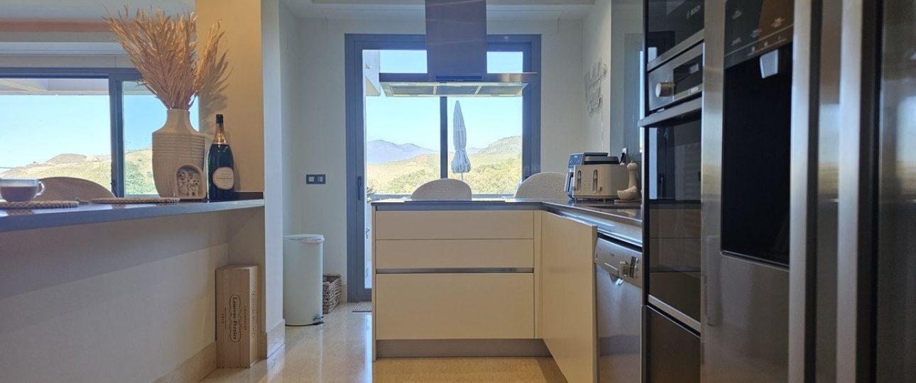 Resale - apartment - Benahavís - Benahavís Centro