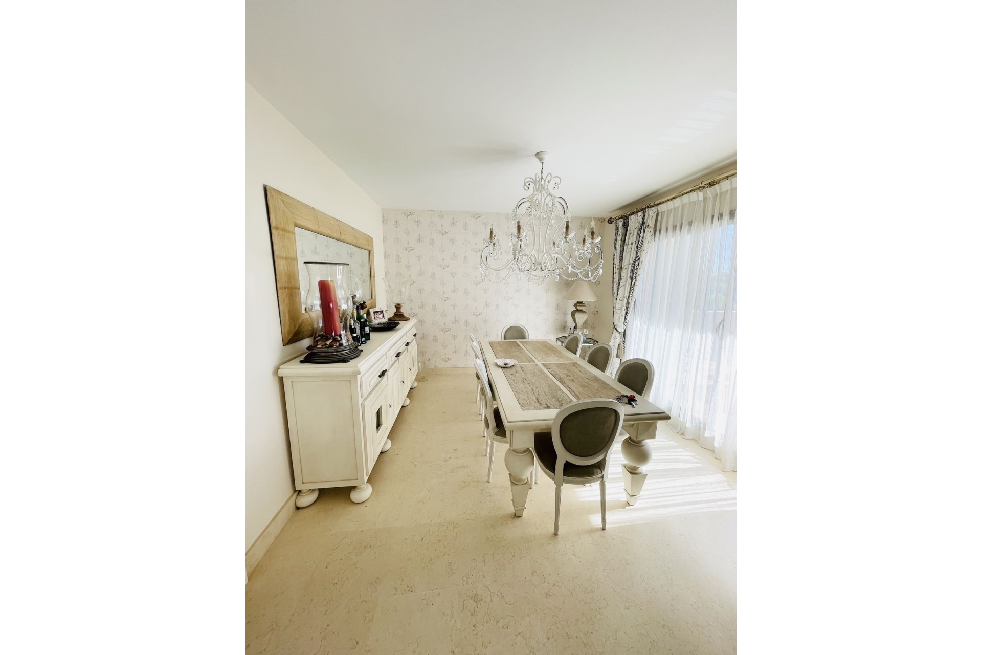 Resale - apartment - Benahavís - Benahavís Centro