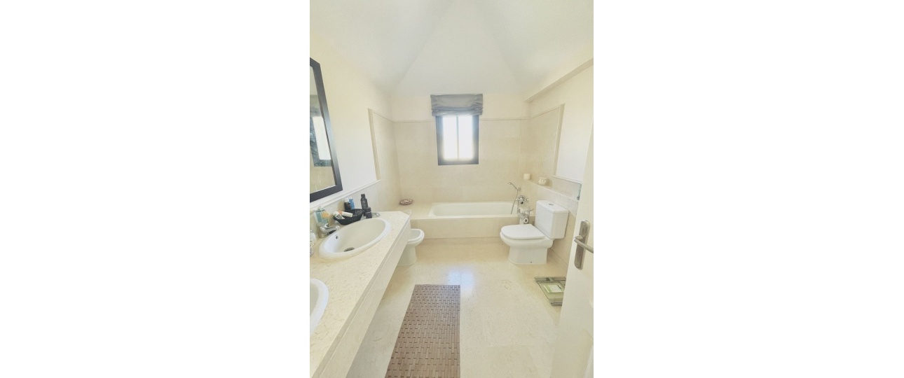 Resale - apartment - Benahavís - Benahavís Centro