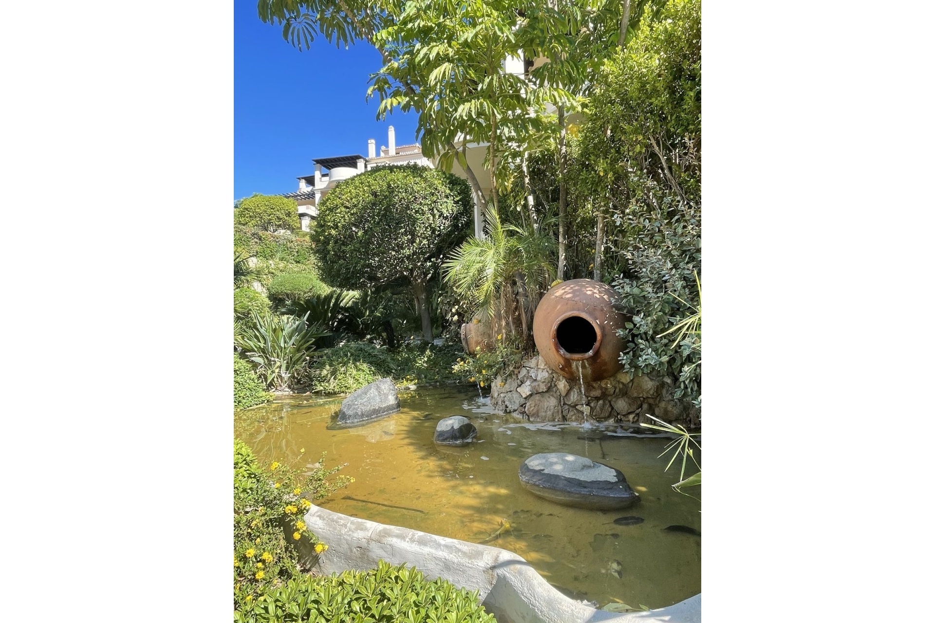 Resale - apartment - Benahavís - Benahavís Centro