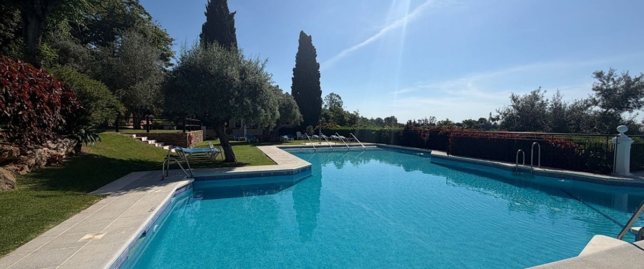 Resale - apartment - Benahavís - Benahavís Centro