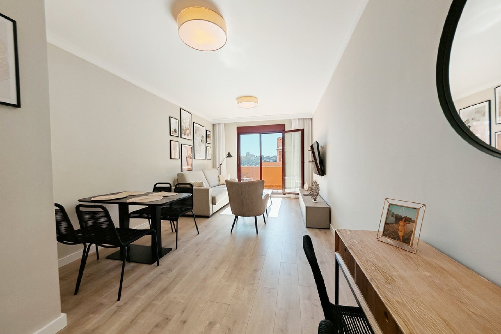 Resale - apartment - Benahavís - Benahavís Centro
