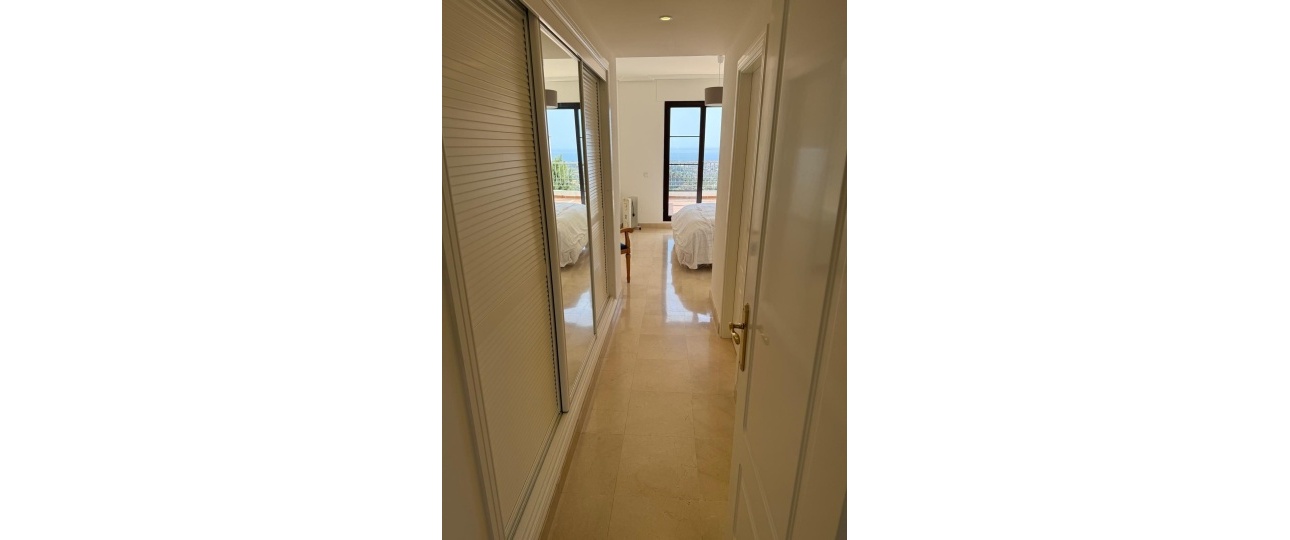 Resale - apartment - Benahavís - Benahavís Centro