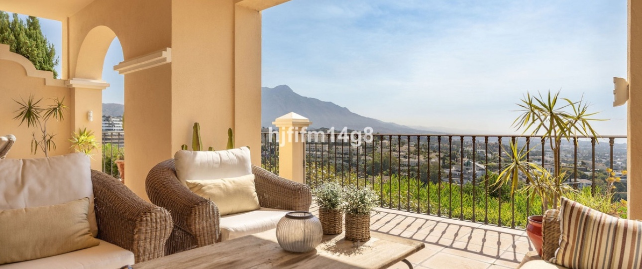Resale - apartment - Benahavís - Benahavís Centro