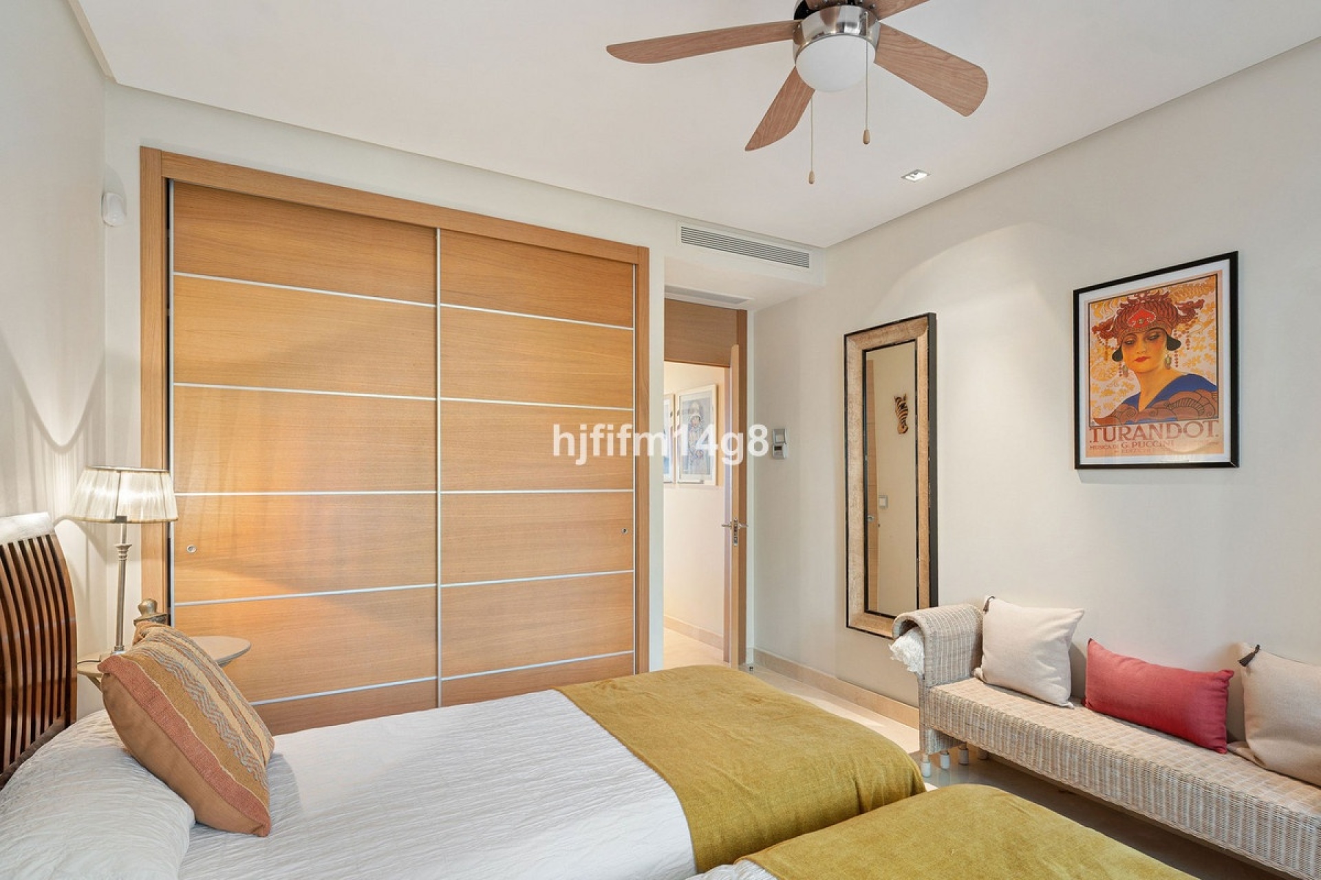 Resale - apartment - Benahavís - Benahavís Centro