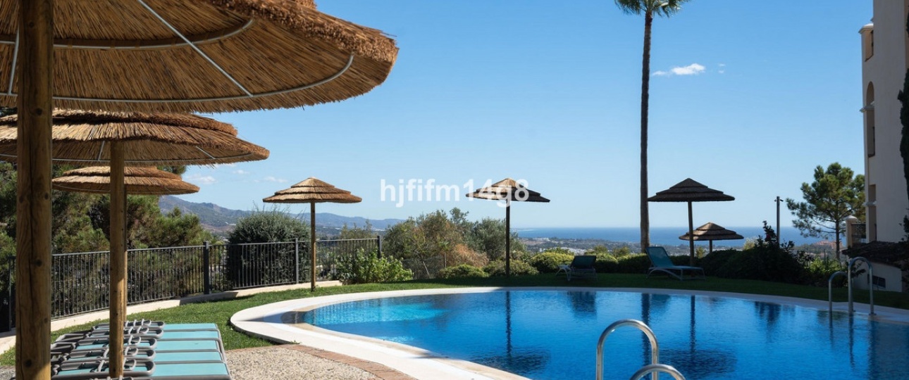 Resale - apartment - Benahavís - Benahavís Centro