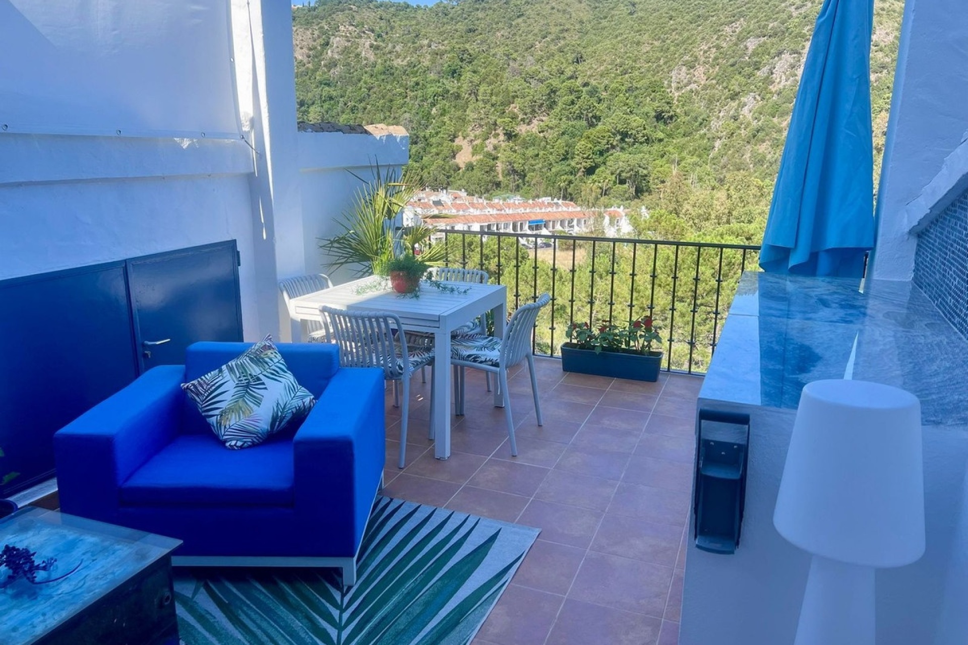 Resale - apartment - Benahavís - Benahavís Centro