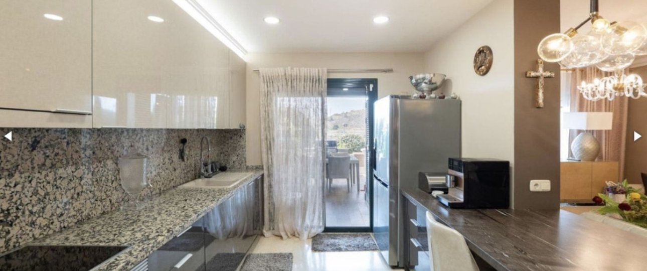 Resale - apartment - Benahavís - Benahavís Centro