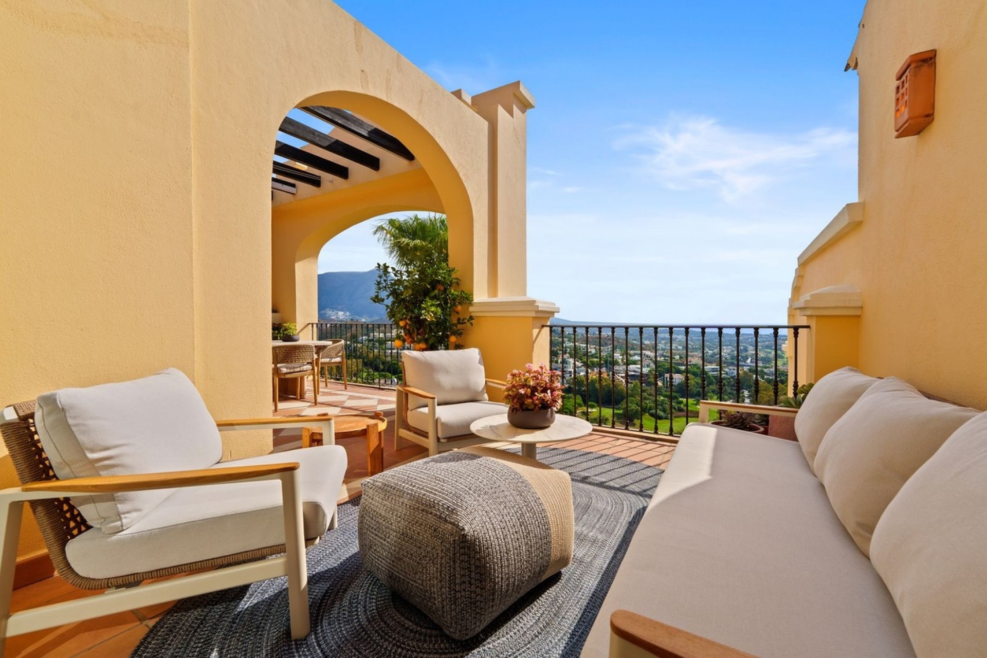 Resale - apartment - Benahavís - Benahavís Centro