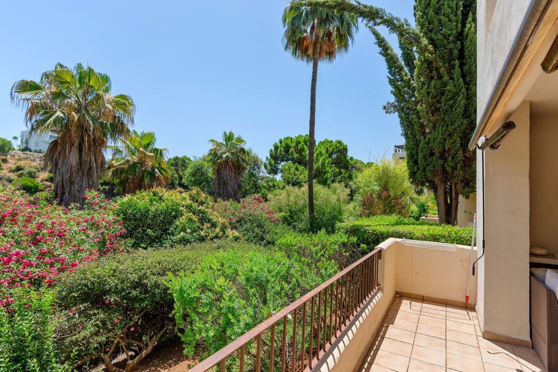 Resale - apartment - Benahavís - Benahavís Centro
