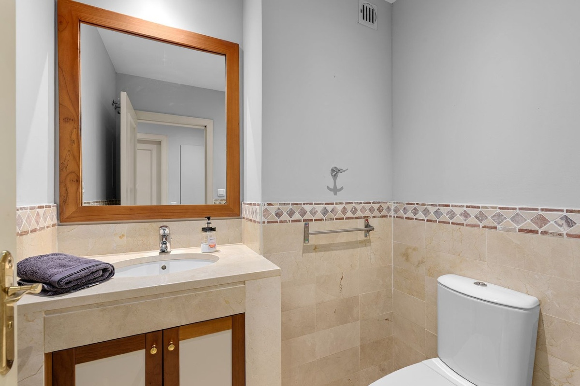Resale - apartment - Benahavís - Benahavís Centro
