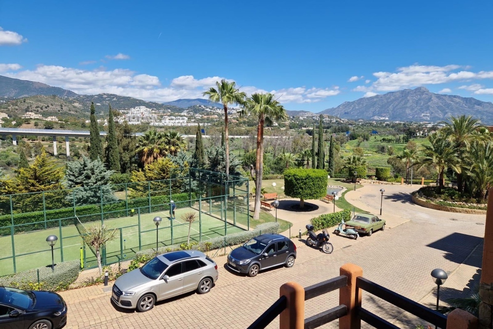 Resale - apartment - Benahavís - Benahavís Centro