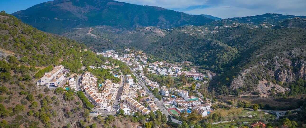 Resale - apartment - Benahavís - Benahavís Centro