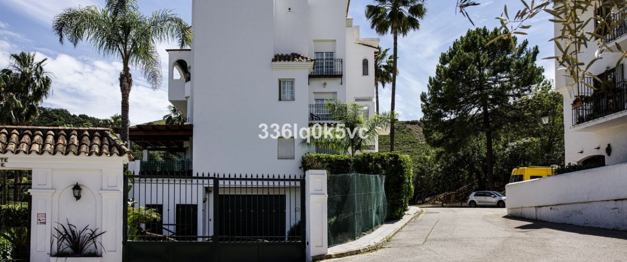 Resale - apartment - Benahavís - Benahavís Centro