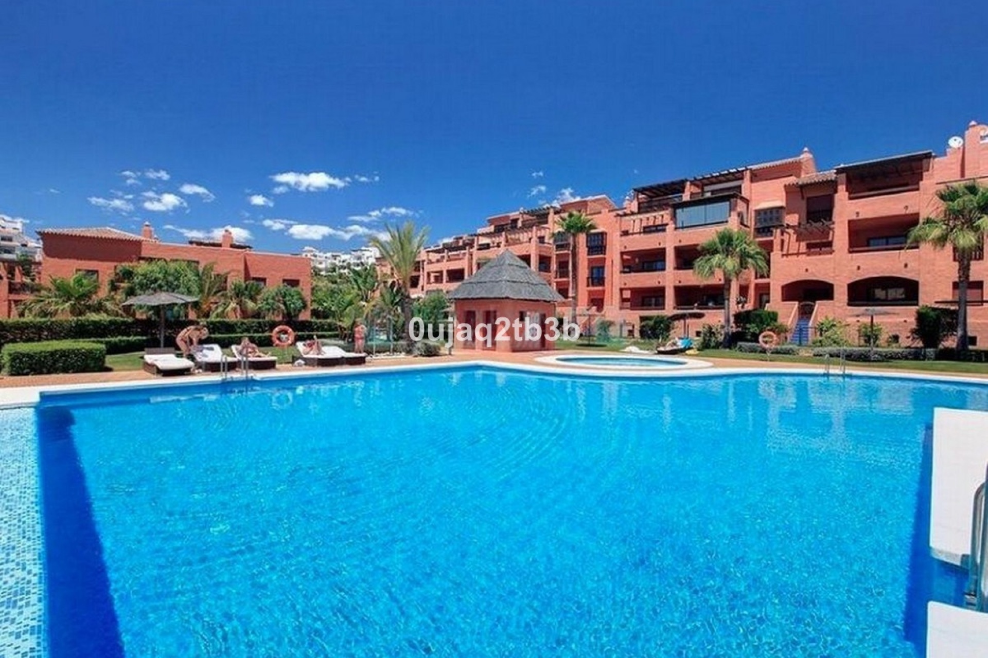 Resale - apartment - Benahavís - Benahavís Centro