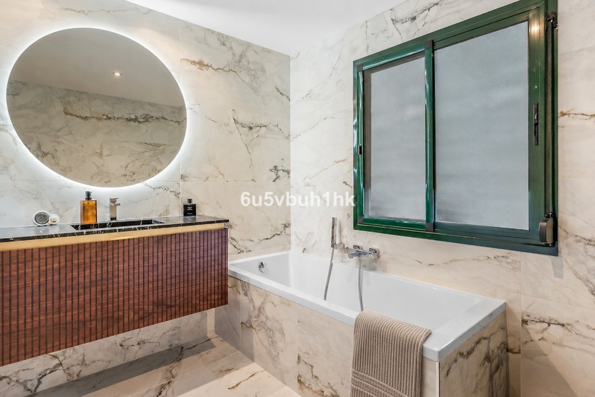 Resale - apartment - Benahavís - Benahavís Centro