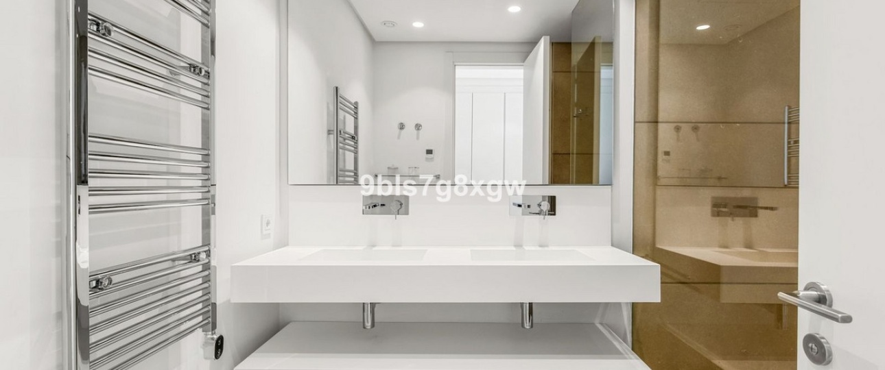 Resale - apartment - Benahavís - Benahavís Centro