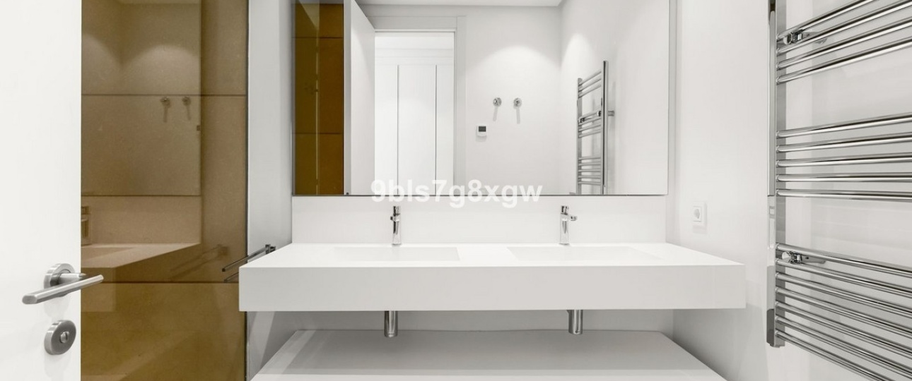Resale - apartment - Benahavís - Benahavís Centro