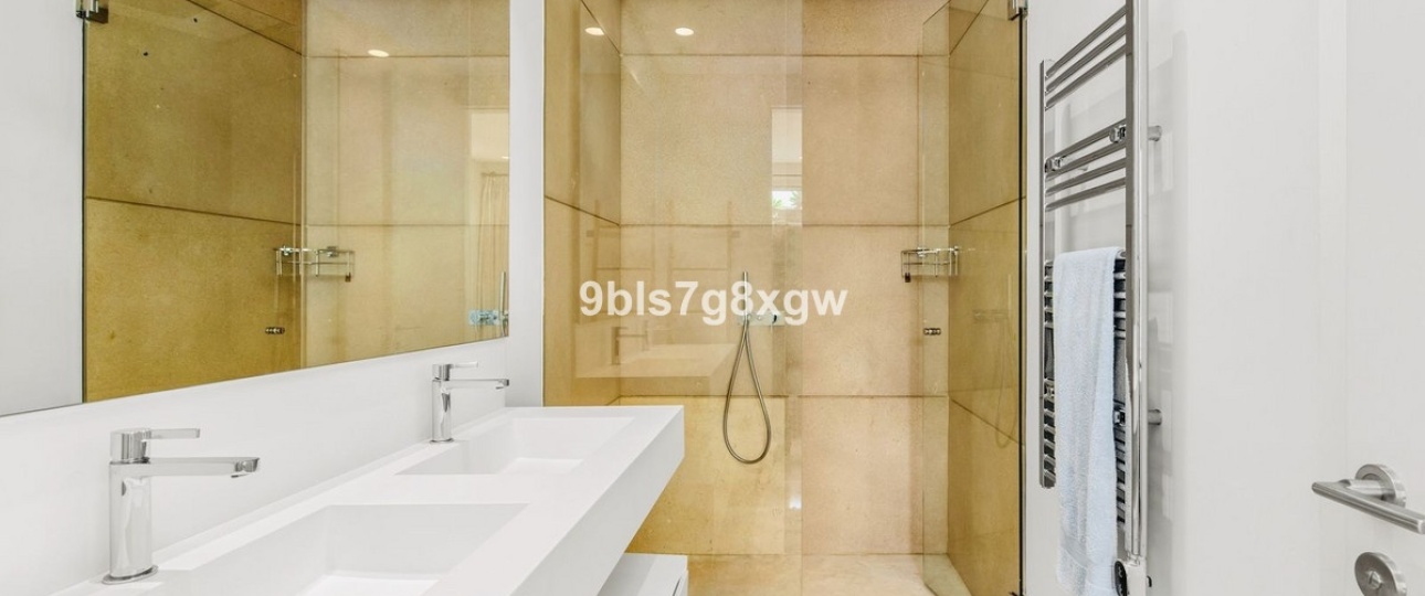 Resale - apartment - Benahavís - Benahavís Centro