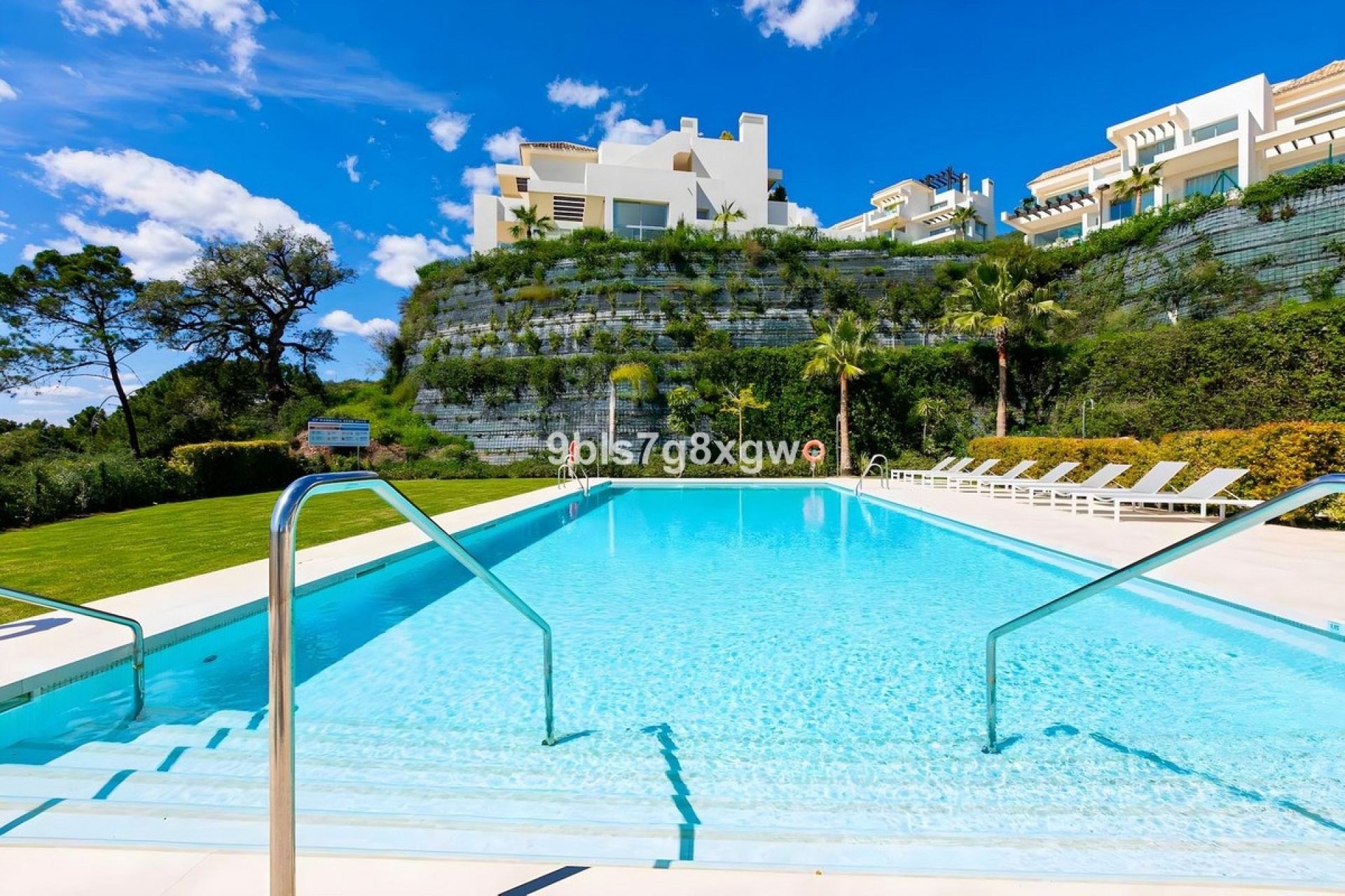 Resale - apartment - Benahavís - Benahavís Centro