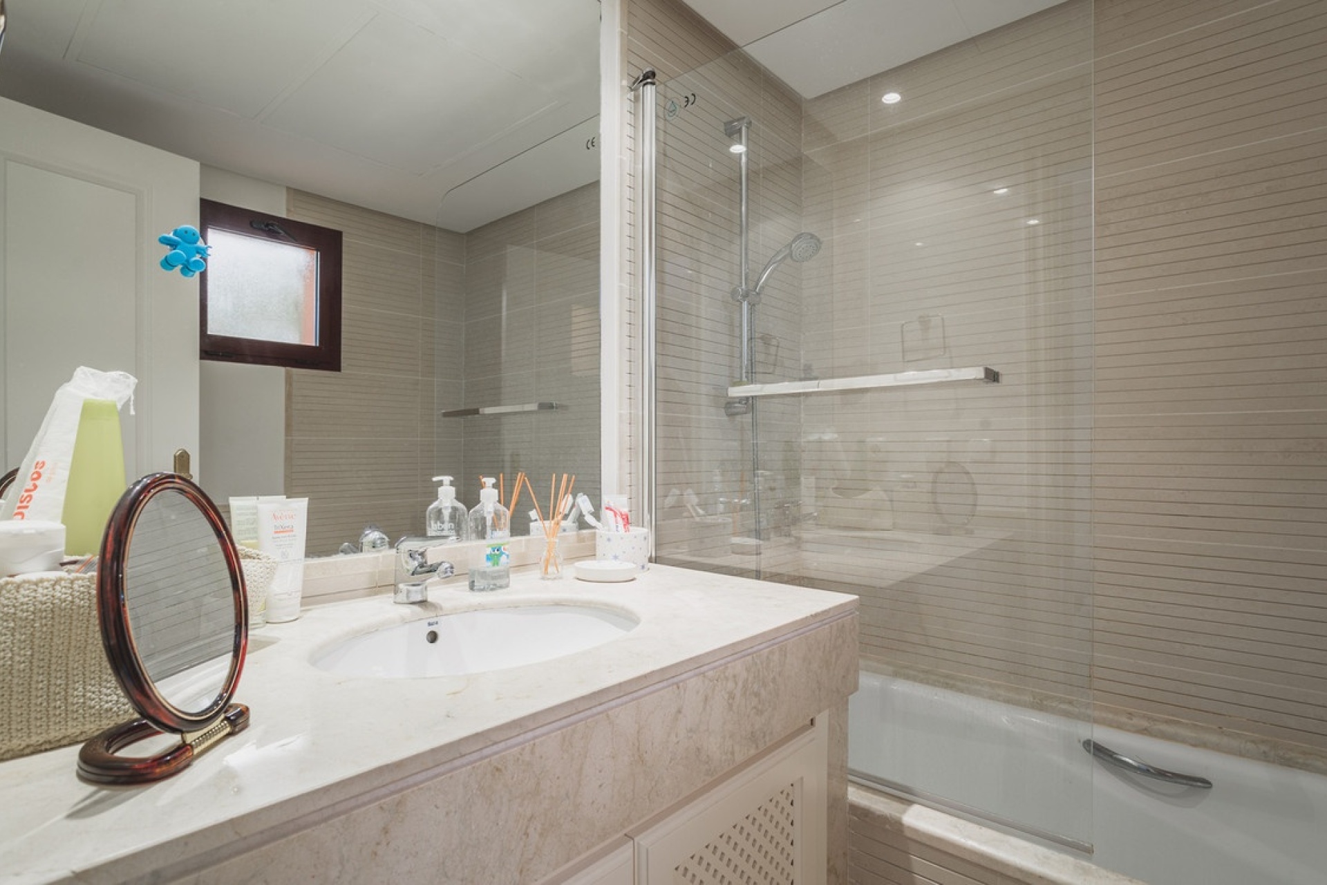 Resale - apartment - Benahavís - Benahavís Centro