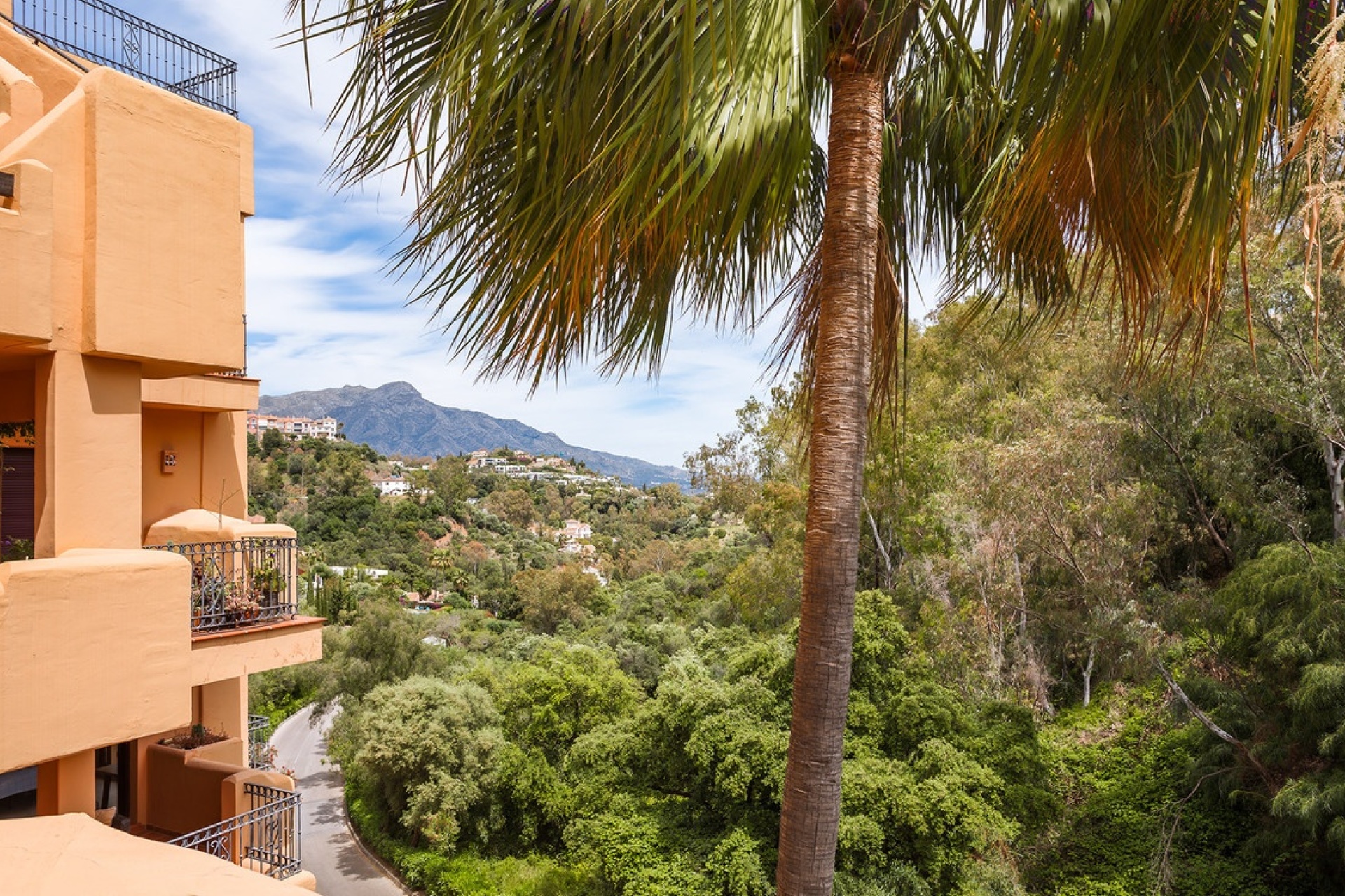 Resale - apartment - Benahavís - Benahavís Centro