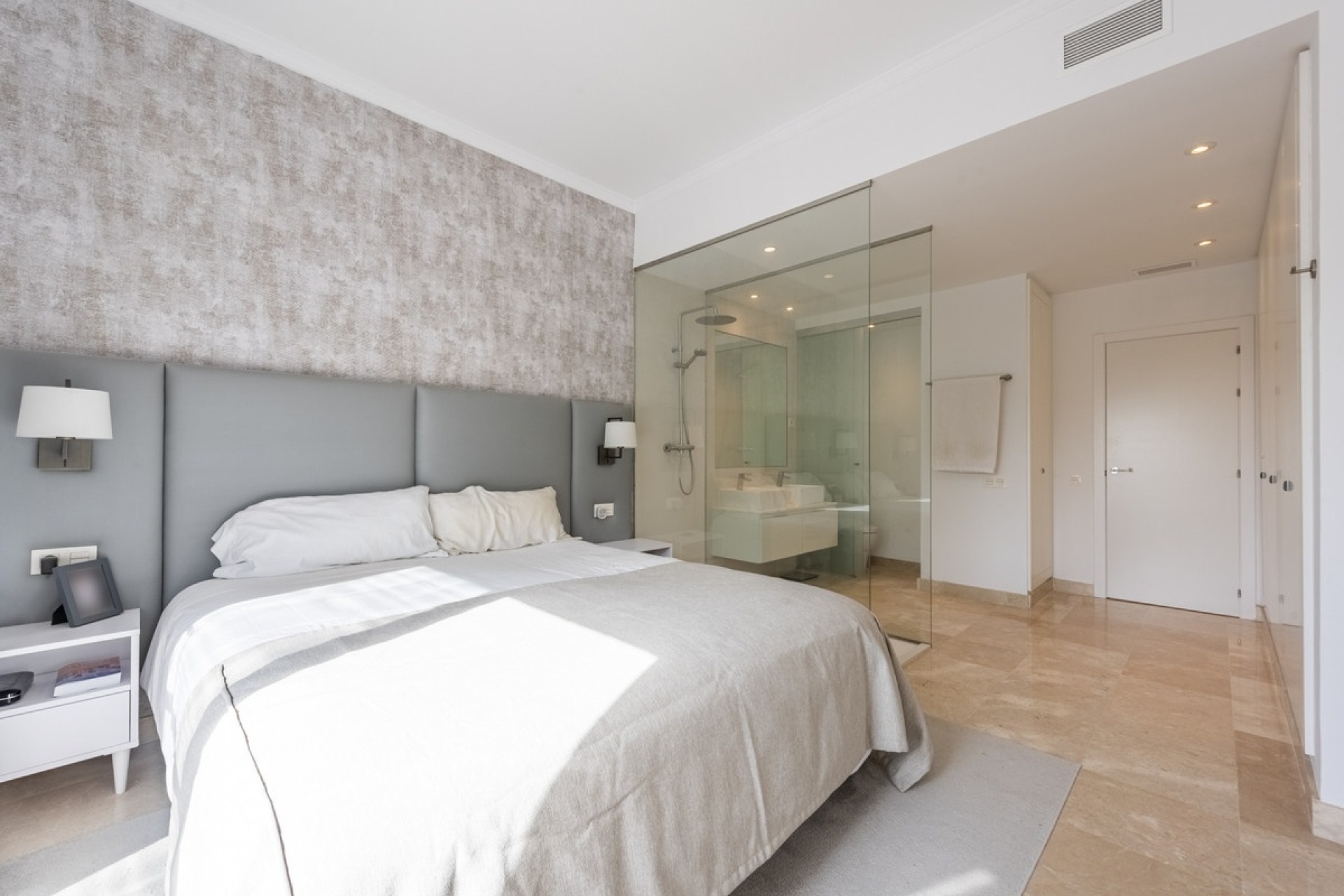 Resale - apartment - Benahavís - Benahavís Centro