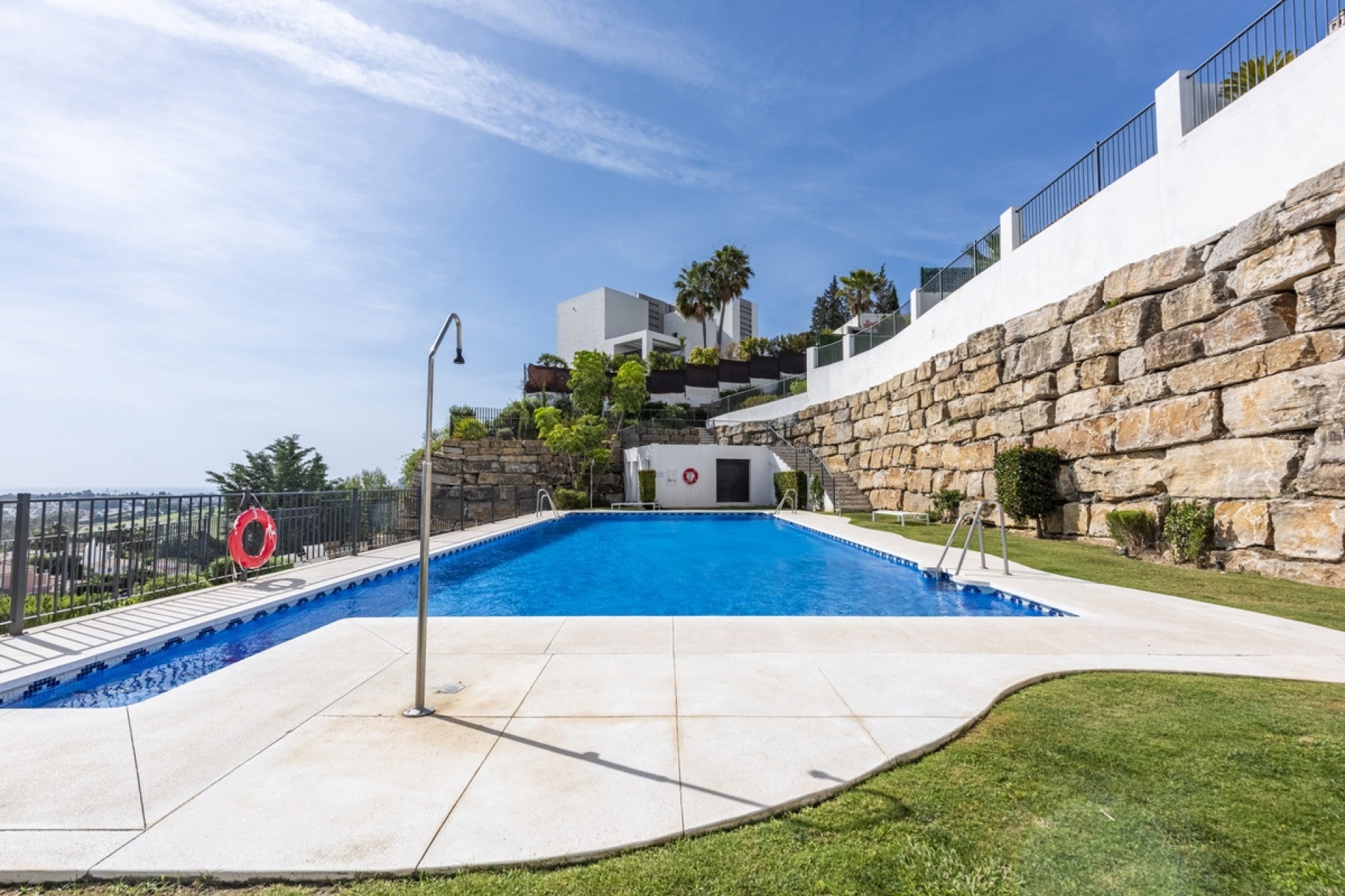 Resale - apartment - Benahavís - Benahavís Centro