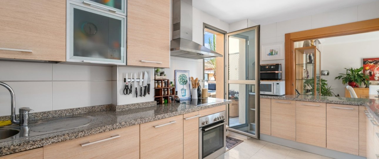 Resale - apartment - Benahavís - Benahavís Centro