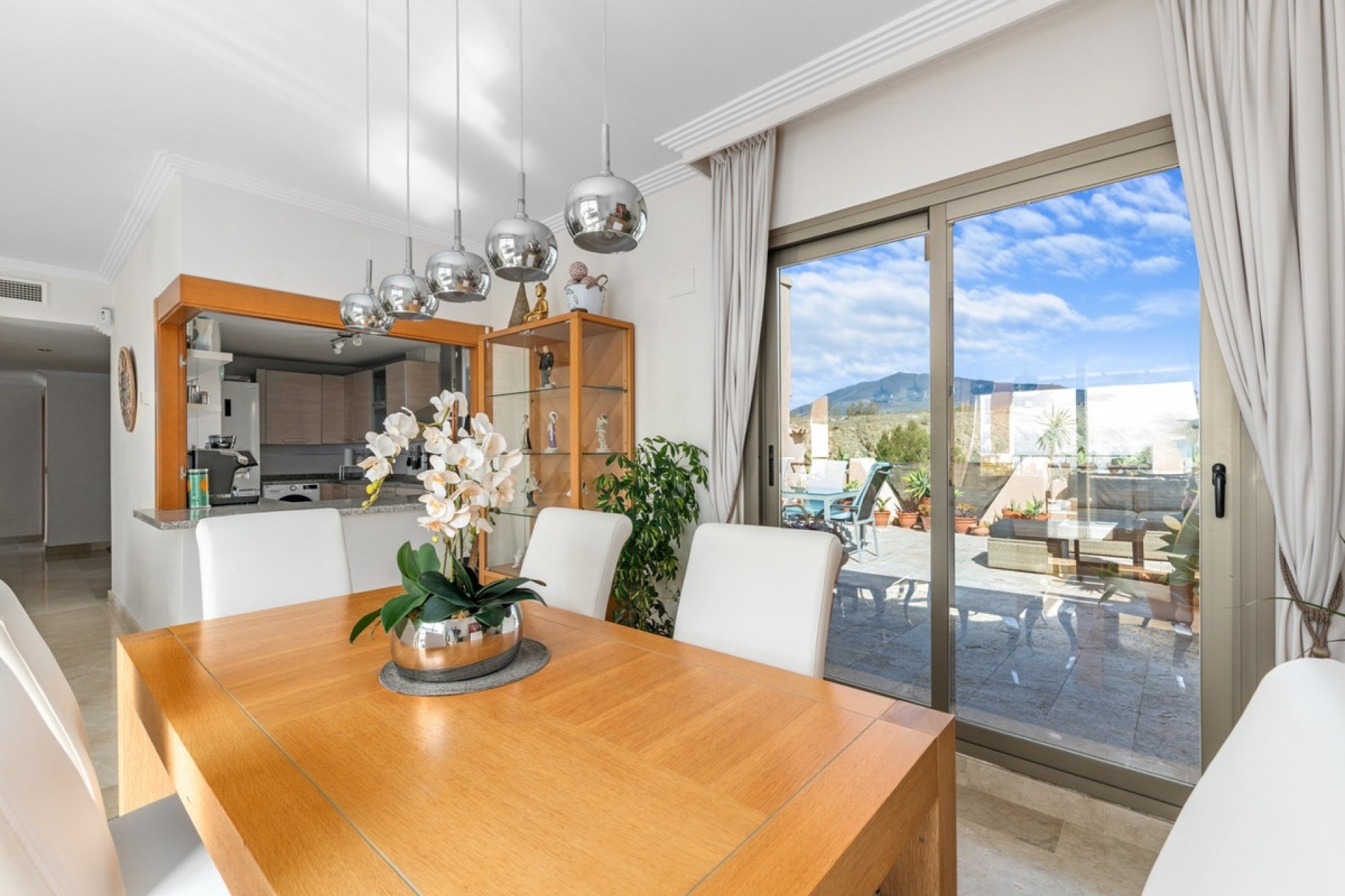 Resale - apartment - Benahavís - Benahavís Centro